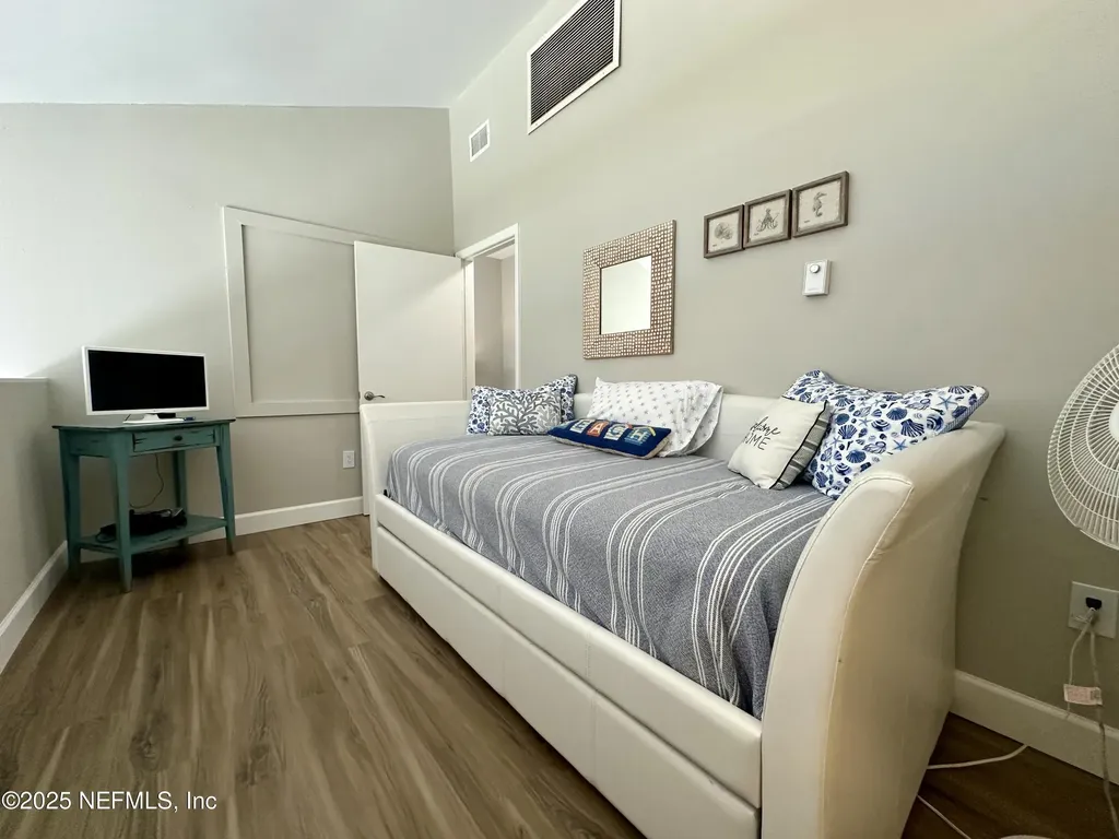 9942 Sawgrass Drive E Ponte Vedra Beach FL 32082