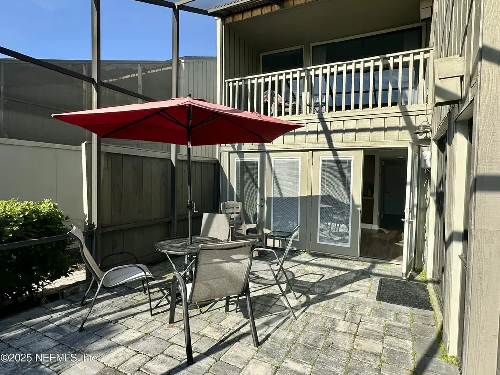 9942 Sawgrass Drive E Ponte Vedra Beach FL 32082