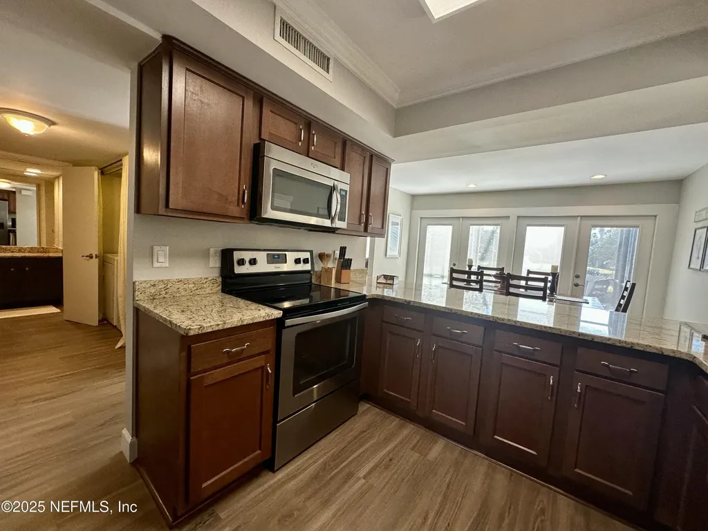 9942 Sawgrass Drive E Ponte Vedra Beach FL 32082