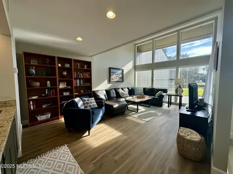 9942 Sawgrass Drive E Ponte Vedra Beach FL 32082
