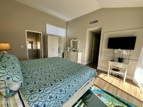 9942 Sawgrass Drive E Ponte Vedra Beach FL 32082