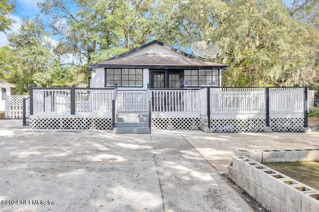 5905 Diamond Street Jacksonville FL 32208