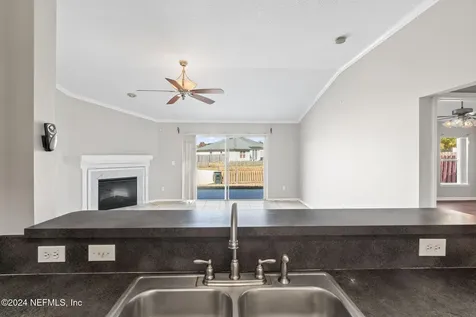 6829 Gentle Oaks Court Jacksonville FL 32244