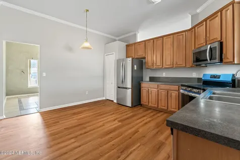 6829 Gentle Oaks Court Jacksonville FL 32244