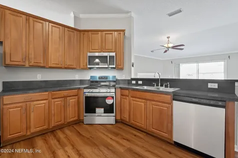 6829 Gentle Oaks Court Jacksonville FL 32244