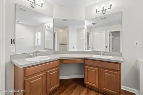 6829 Gentle Oaks Court Jacksonville FL 32244