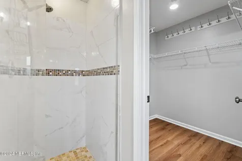 6829 Gentle Oaks Court Jacksonville FL 32244