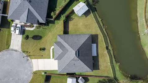 6829 Gentle Oaks Court Jacksonville FL 32244