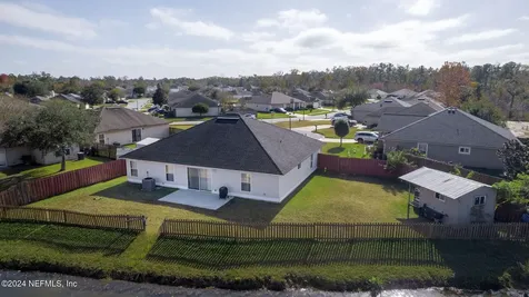 6829 Gentle Oaks Court Jacksonville FL 32244