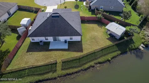 6829 Gentle Oaks Court Jacksonville FL 32244