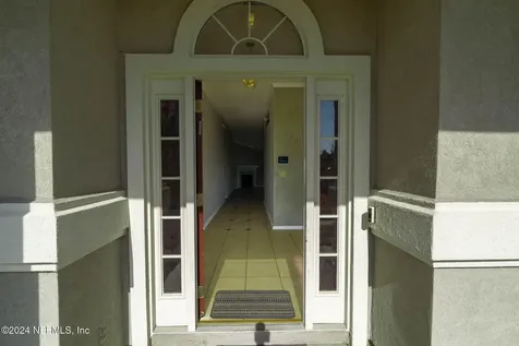 6829 Gentle Oaks Court Jacksonville FL 32244
