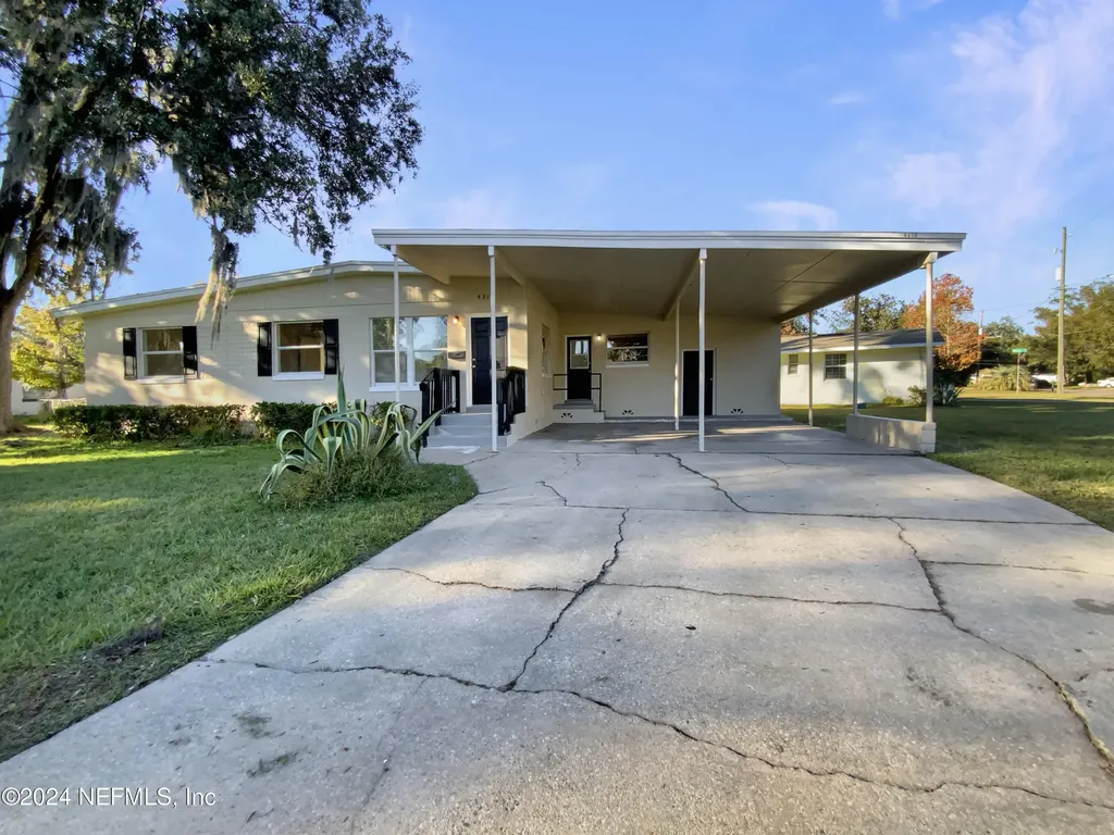 4319 Clinton Avenue Jacksonville FL 32207