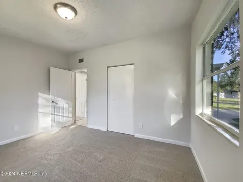 4319 Clinton Avenue Jacksonville FL 32207