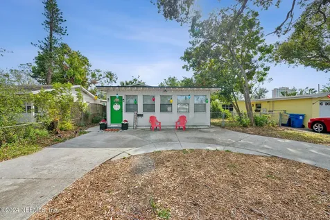 5636 Dartmouth Avenue N St. Petersburg FL 33710