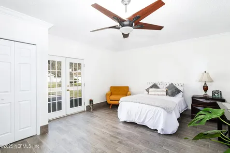 8238 Lake Woodbourne Drive E Jacksonville FL 32217