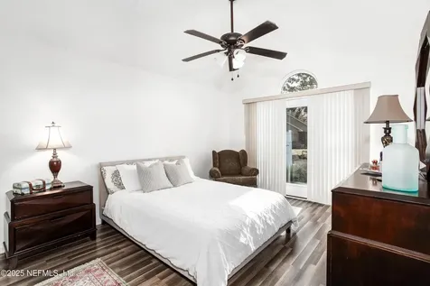 8238 Lake Woodbourne Drive E Jacksonville FL 32217