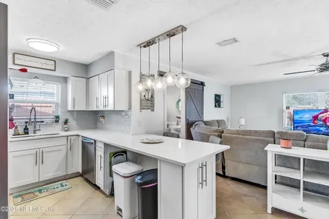 106 Saratoga Circle S Atlantic Beach FL 32233