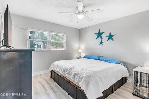 106 Saratoga Circle S Atlantic Beach FL 32233