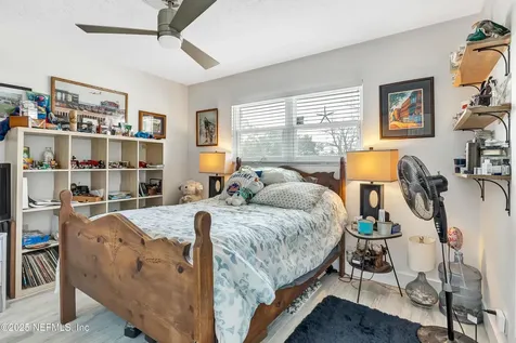 106 Saratoga Circle S Atlantic Beach FL 32233