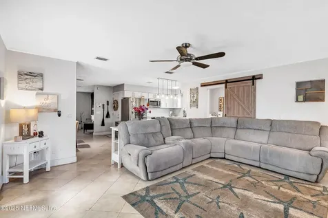 106 Saratoga Circle S Atlantic Beach FL 32233