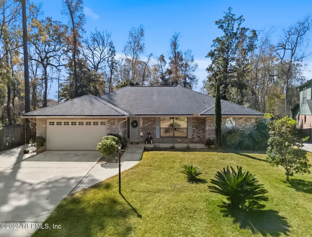 560 Los Palmas Drive Fleming Island FL 32003