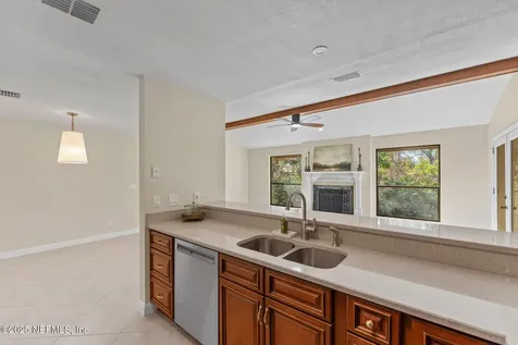 560 Los Palmas Drive Fleming Island FL 32003