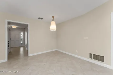 560 Los Palmas Drive Fleming Island FL 32003