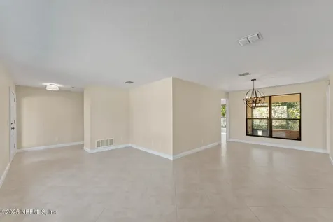 560 Los Palmas Drive Fleming Island FL 32003
