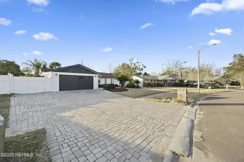 1540 Lavilla Drive N Jacksonville FL 32221