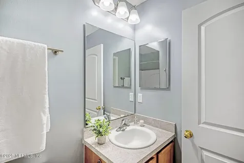 595 Arborwood Drive Jacksonville FL 32218