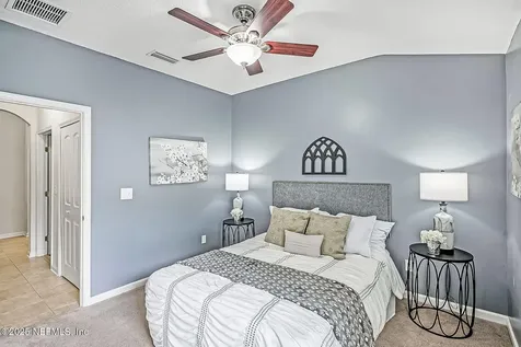 595 Arborwood Drive Jacksonville FL 32218