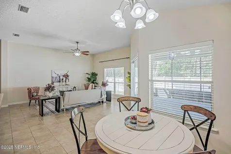 595 Arborwood Drive Jacksonville FL 32218