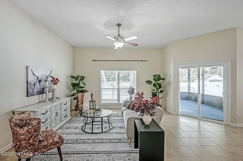 595 Arborwood Drive Jacksonville FL 32218