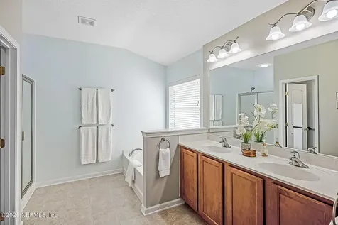 595 Arborwood Drive Jacksonville FL 32218