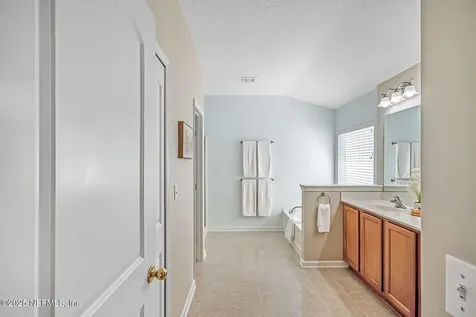595 Arborwood Drive Jacksonville FL 32218