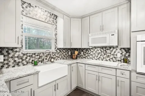 4987 Verdis Street Jacksonville FL 32258