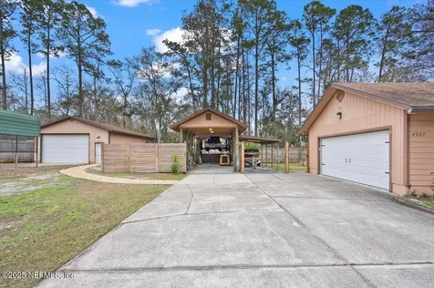 4987 Verdis Street Jacksonville FL 32258