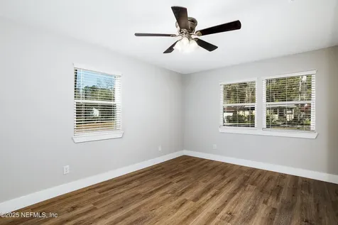 37296 Railroad Street Hilliard FL 32046