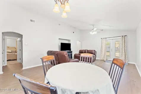 7629 Lueders Avenue Jacksonville FL 32208