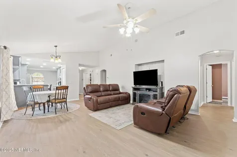 7629 Lueders Avenue Jacksonville FL 32208