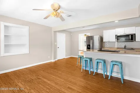 3656 Rosemary Street Jacksonville FL 32207