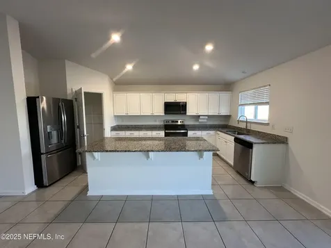 12549 Lake Taylor Lane Jacksonville FL 32218