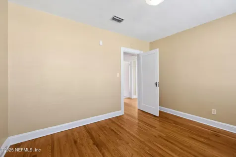 2136 Bayview Road Jacksonville FL 32210