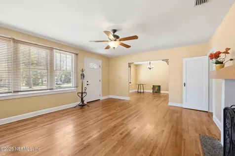 2136 Bayview Road Jacksonville FL 32210