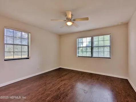 6637 Shady Oak Drive Jacksonville FL 32277