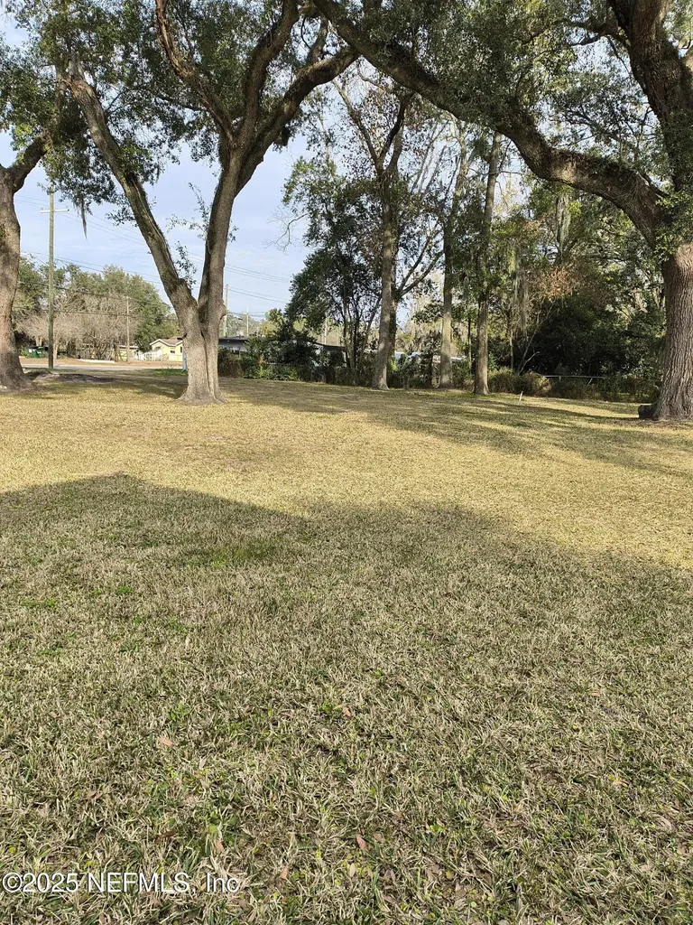 3906 Emerson Street Jacksonville FL 32207