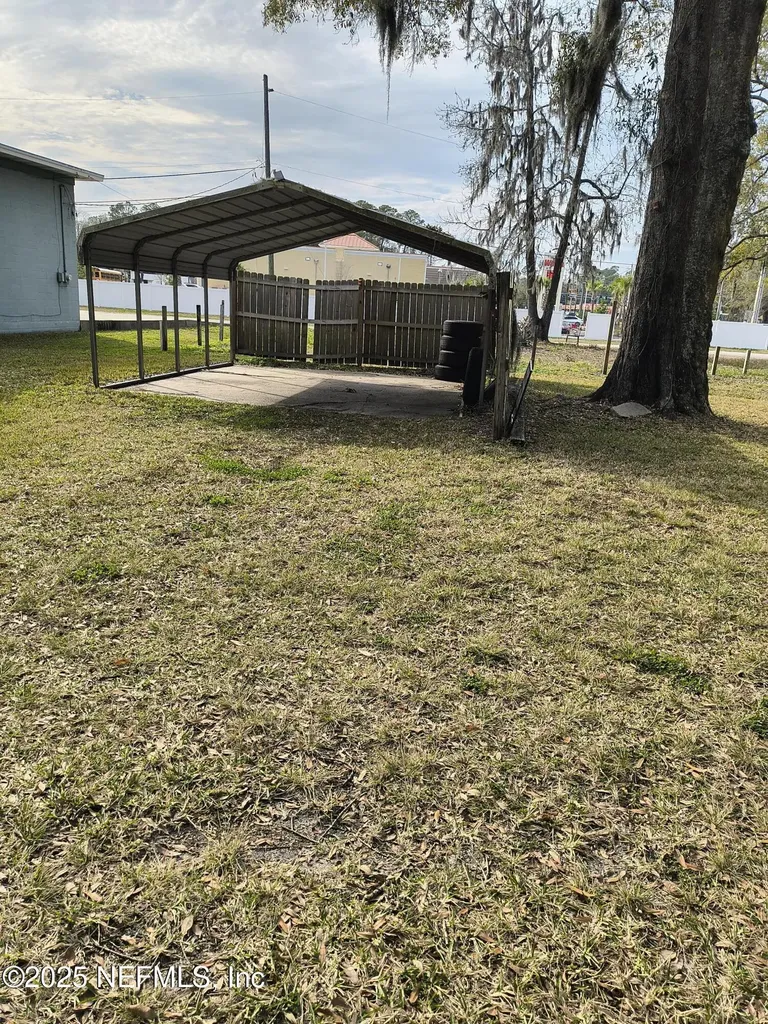 3906 Emerson Street Jacksonville FL 32207