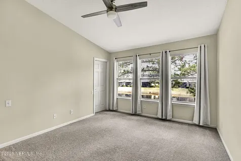 7567 Scarlet Ibis Lane Jacksonville FL 32256