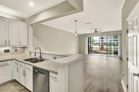 7567 Scarlet Ibis Lane Jacksonville FL 32256