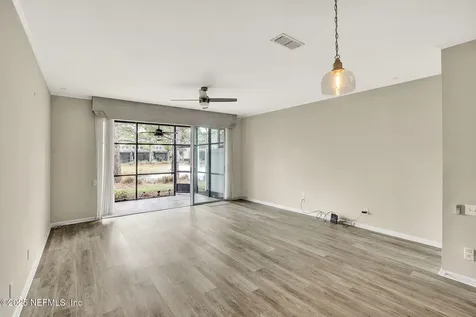 7567 Scarlet Ibis Lane Jacksonville FL 32256